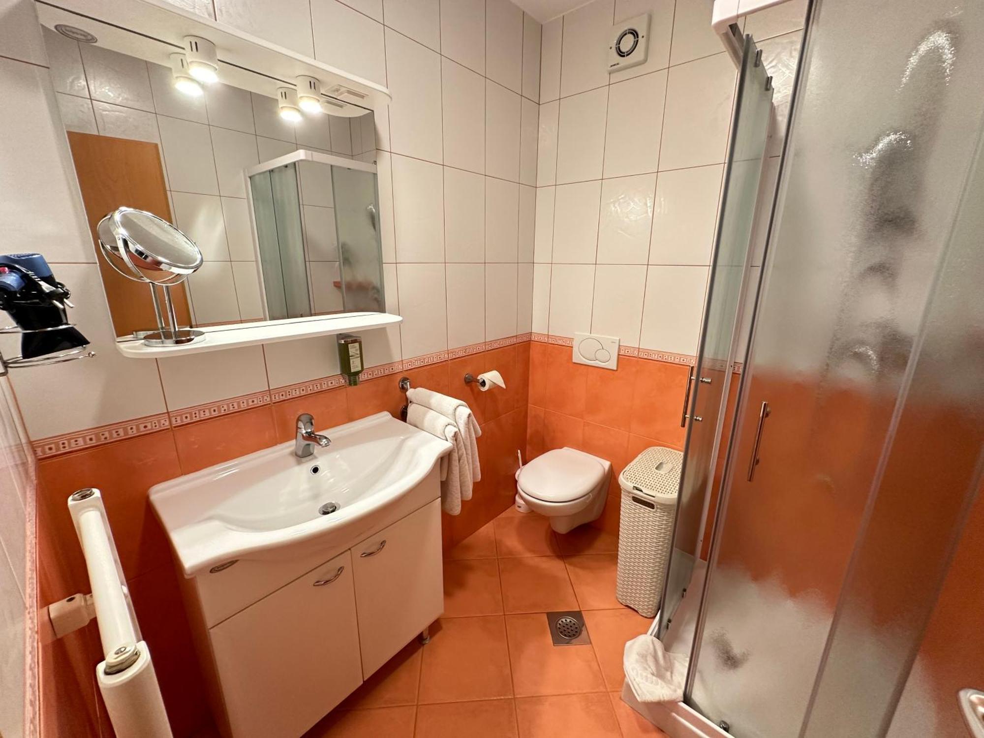 Boutique Hotel Loka Skofja Loka ภายนอก รูปภาพ